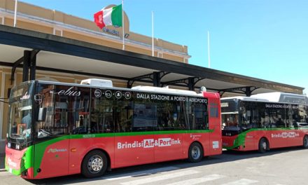 Brindisi Air&Port Link, inaugurato il Servizio Integrato Treno + Bus per Raggiungere l’aeroporto e il porto
