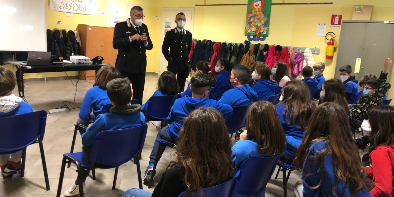 Legalità, carabinieri incontrano gli studenti della scuola elementare “Giovanni XIII” di Ostuni