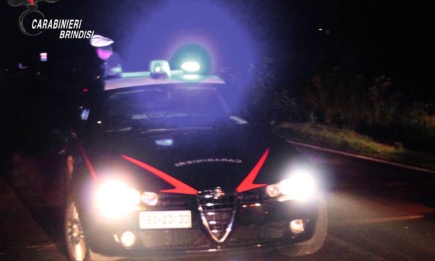 Anziana guida contromano, carabinieri intervengono per evitare disastro stradale