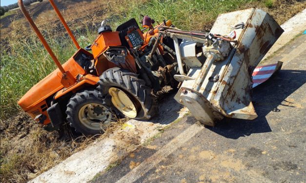 Schiacciato dal trattore che guidava dopo lo scontro con un autocarro, muore 57enne di Mesagne