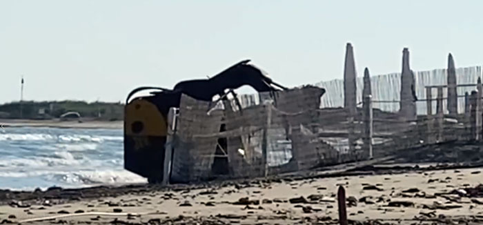 Sabbia comunale su spiaggia privata, oltre 3mila euro la multa della Guardia Costiera al proprietario del noto stabilimento balneare brindisino