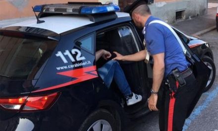In giro con pistola e droga, 32enne di Torre Santa Susanna arrestato dai Carabinieri