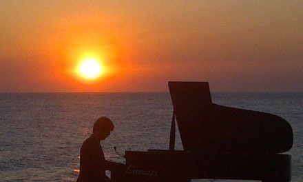 Concerto all’alba nella riserva naturale di Torre Guaceto sulle note del pianista Mirko Signorile