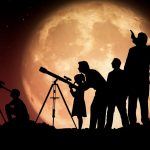 «Il cielo d’estate»: visita guidata alla luna