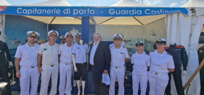SNIM, Salone Nautico di Puglia a Brindisi, lezione di sicurezza in mare con la Guardia Costiera