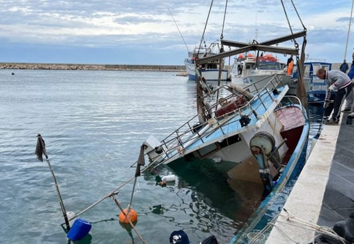 Barche affondate nel porto di Savelletri, messaggio del Sindaco di Fasano Zaccaria