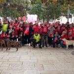 Corsa e camminata rossa, donne e tanti uomini in marcia a Brindisi contro la violenza di genere