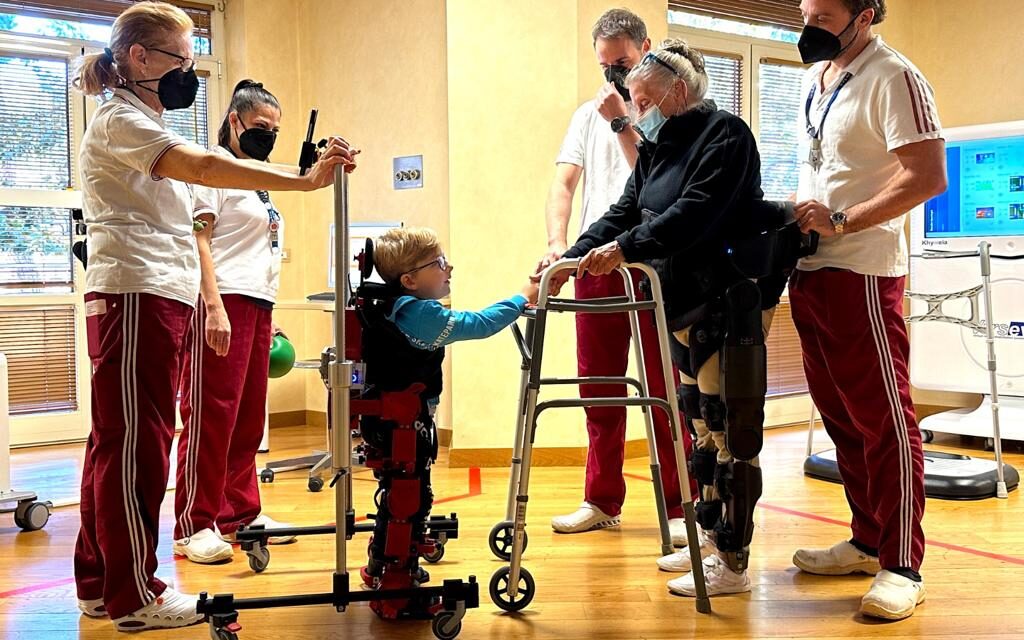 All’Ircss San Raffaele il primo esoscheletro ‘overground’ indossabile in età pediatrica