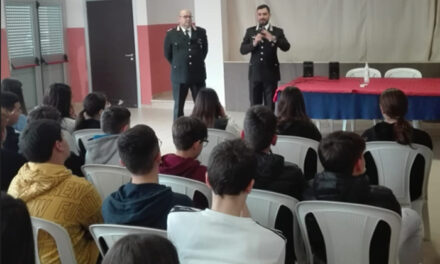 Ceglie Messapica, i Carabinieri incontrano gli studenti