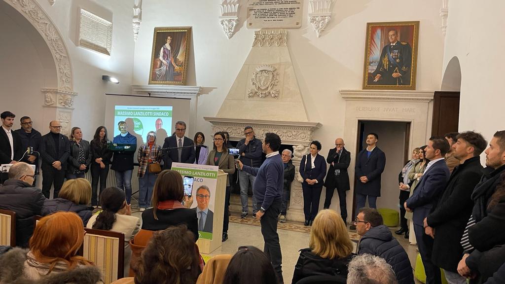 Carovigno, presentata  la coalizione del candidato sindaco Massimo Lanzilotti: tre liste civiche per la ripartenza della Città