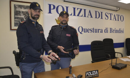 Brindisi, la Polizia denuncia tre brindisini armati di taser