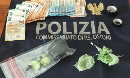 Cocaina addosso e in casa, oltre a quasi 4mila euro in piccolo taglio, presunto spacciatore arrestato ad Ostuni