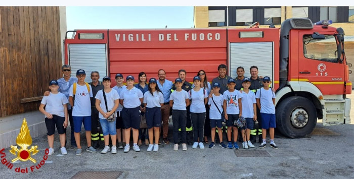 I minivigili di San Michele Salentino in visita nel Comando Provinciale VVF Brindisi