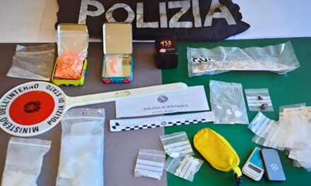 Movida, la Polizia gli trova addosso 163 pasticche di ecstasy, cocaina e hashish, arrestato