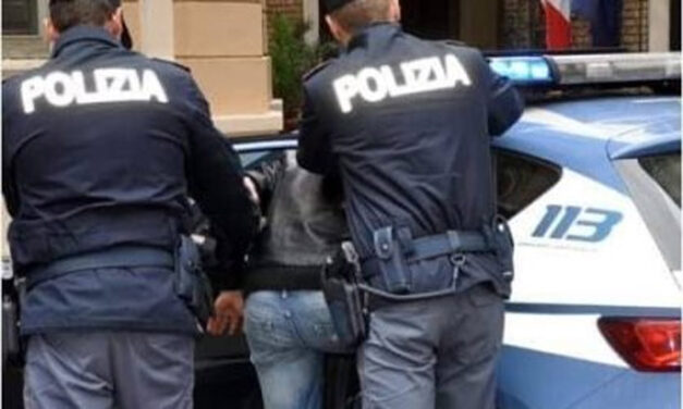 Si fanno dare 6mila euro da una anziana coppia con la truffa del falso incidente, arrestati in due dalla polizia