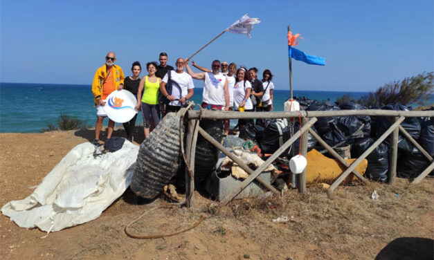 Puglia, nel weekend raccolte oltre 7 tonnellate di plastica e rifiuti, sulla nostra litoranea l’opera di Puliamoilmarebrindisi