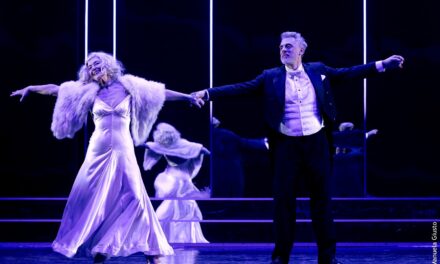 Nuovo Teatro Verdi,  Ginger & Fred: Monica Guerritore porta in scena la magia di Fellini