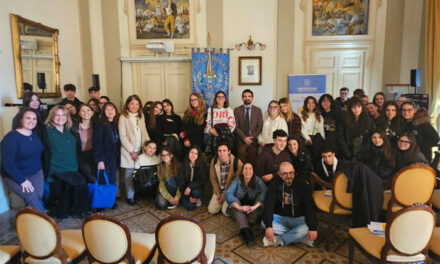 Fasano, «Festival delle mani bianche», il magistrato Mariano Robertiello ha incontrato gli studenti