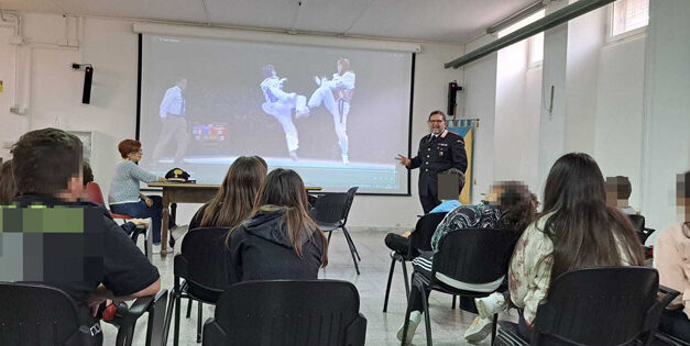 Fasano, i Carabinieri incontrano gli studenti della classe 5^ della Scuola Primaria “Giovanni XXIII”