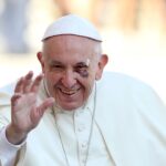 Fasano abbraccia Papa Francesco  per il G7 di giugno