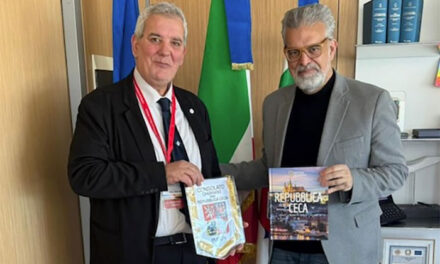 Il Console onorario della Repubblica Ceca Riccardo Di Matteo incontra il Presidente del Consiglio regionale della Puglia, Toni Matarrelli, al centro dell’incontro relazioni internazionali, cooperazione e rafforzamento dei rapporti tra Puglia e Repubblica Ceca