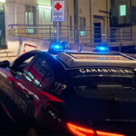 Paura nella notte tra Latiano e Brindisi: 28enne ai domiciliari aggredisce i soccorritori e si lancia dal secondo piano dell’ospedale