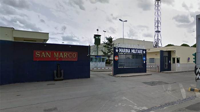 Marina Militare, a Brindisi la Brigata San Marco accoglie i nuovi fucilieri, nella caserma “E. Carlotto” la suggestiva cerimonia di imbascamento