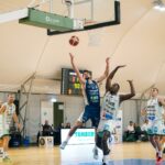 La Dinamo lotta ma non completa la rimonta. Vince Monopoli